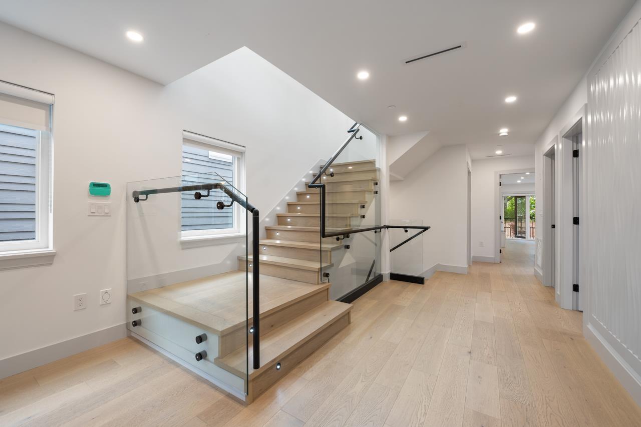 952 Parker Street Property Photo 17