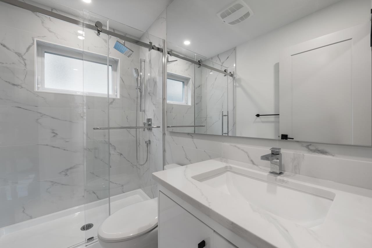 952 Parker Street Property Photo 22