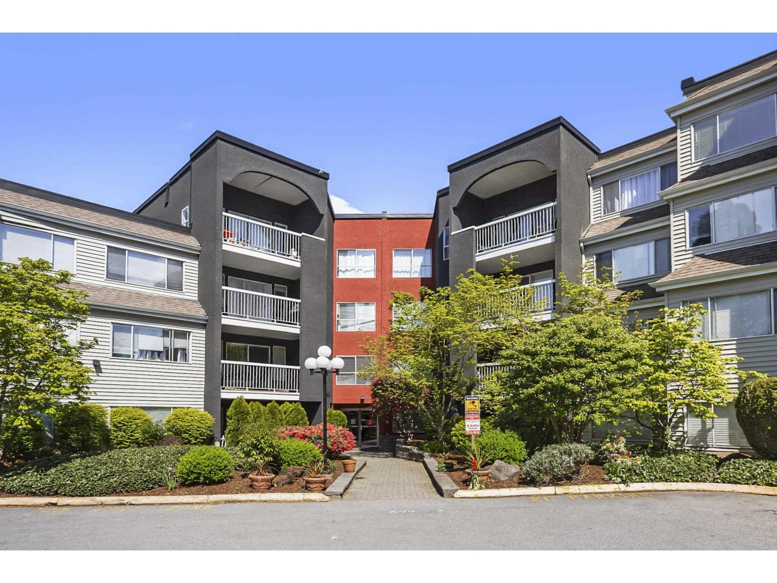 312 5700 200 Street Property Photo 1