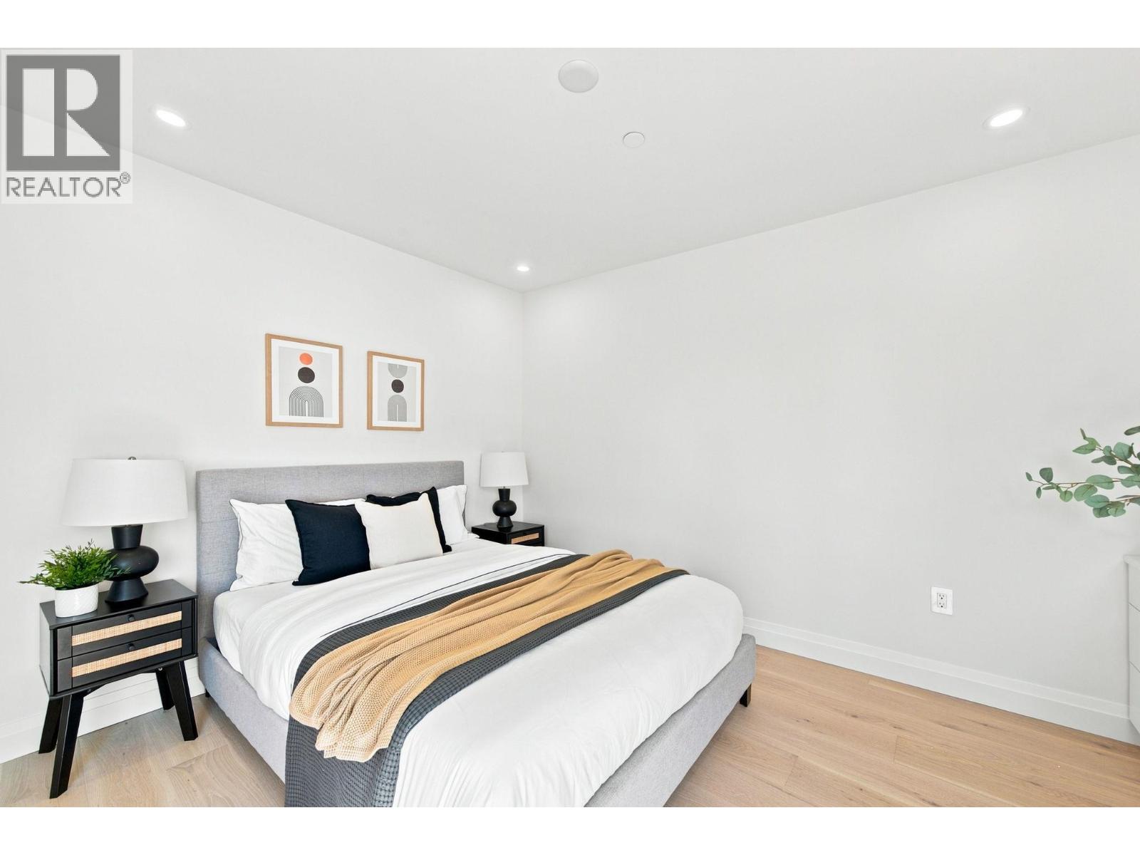 6160 Granville Street Property Photo 16