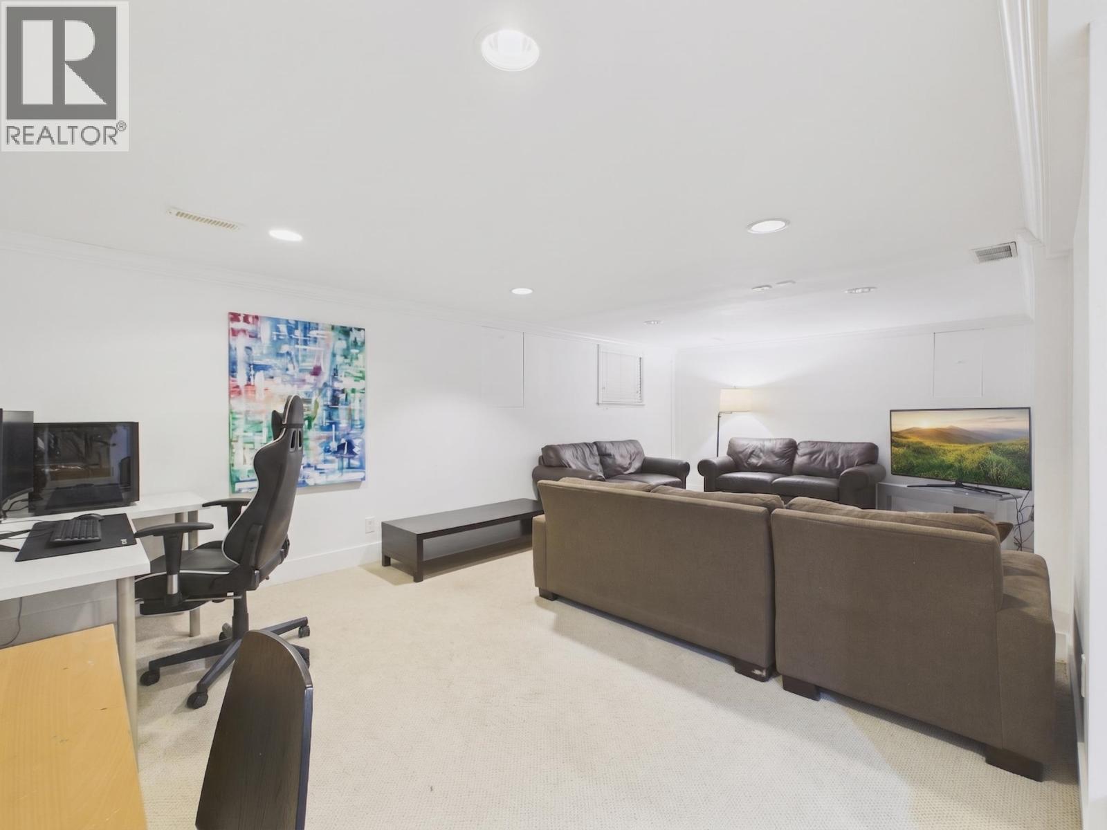 5649 Angus Drive Property Photo 30