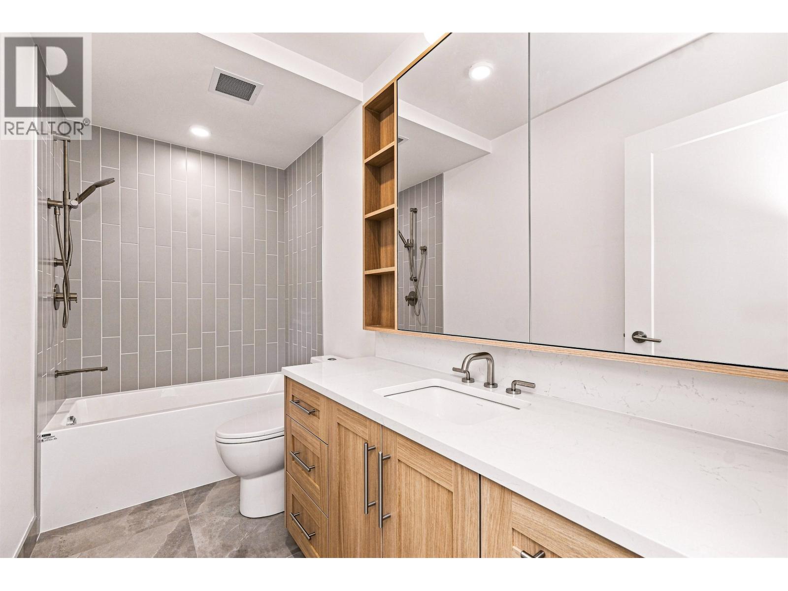 101 Cunningham Street Property Photo 21