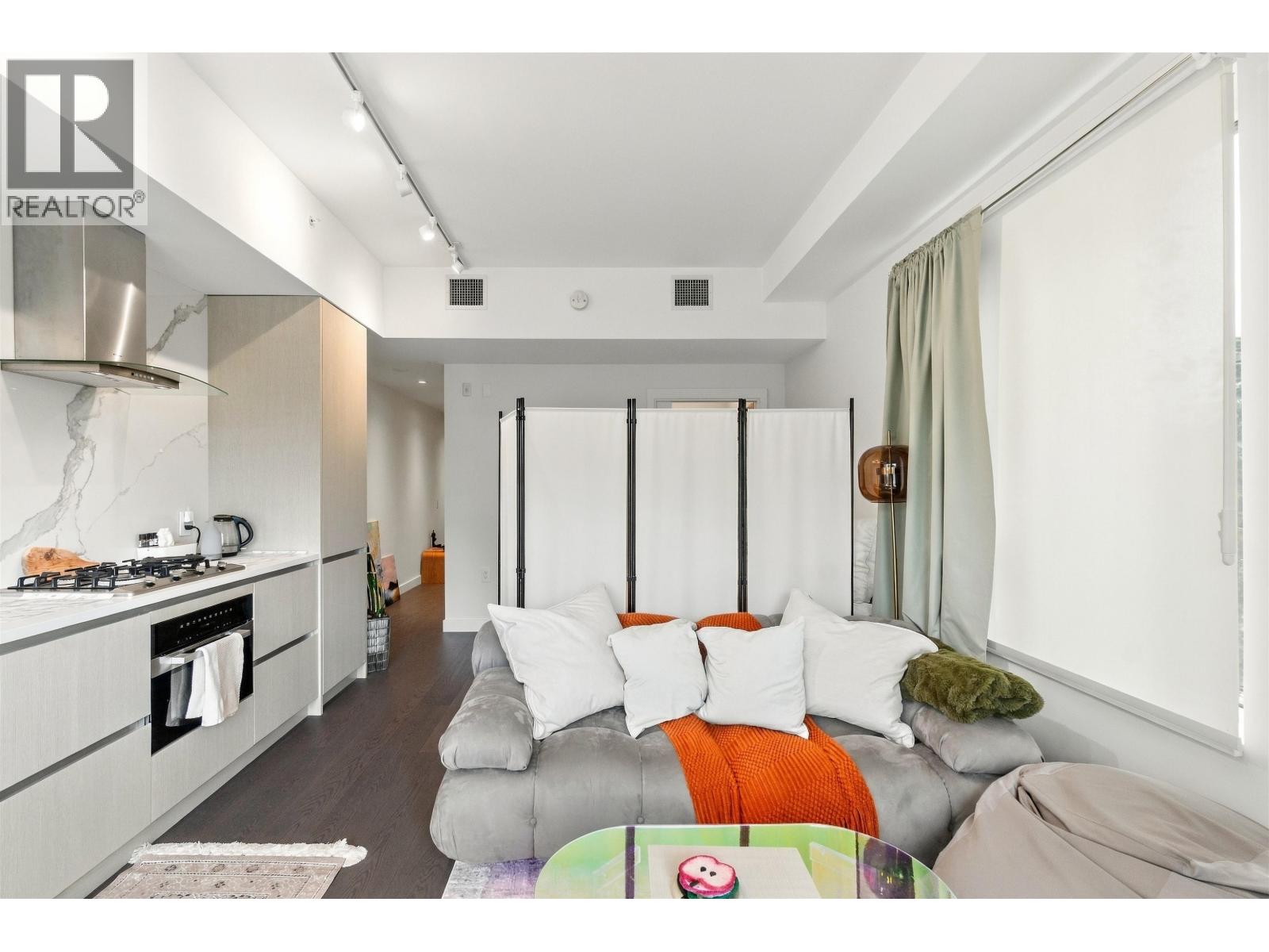205 5168 Cambie Street Property Photo 4