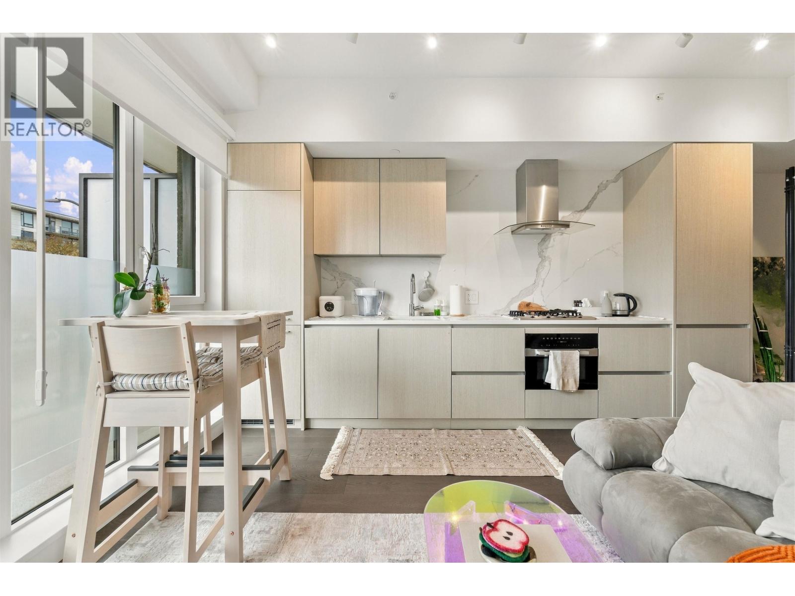 205 5168 Cambie Street Property Photo 6