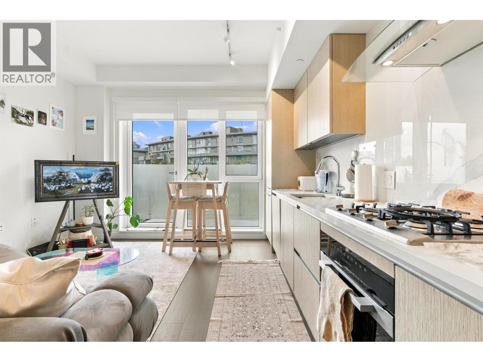 205 5168 Cambie Street Property Photo 8
