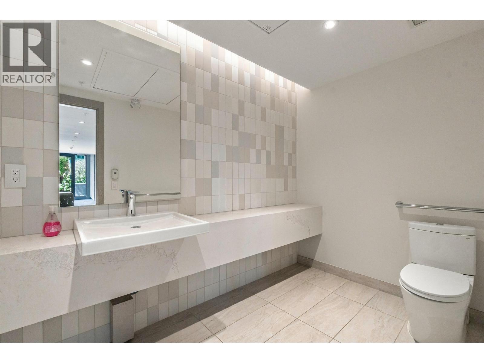 205 5168 Cambie Street Property Photo 16