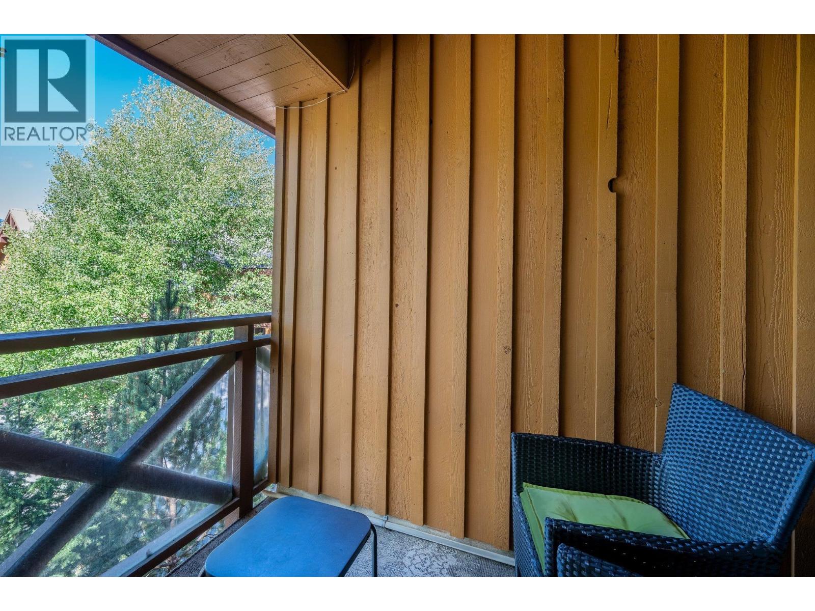 324 4360 Lorimer Road Property Photo 14