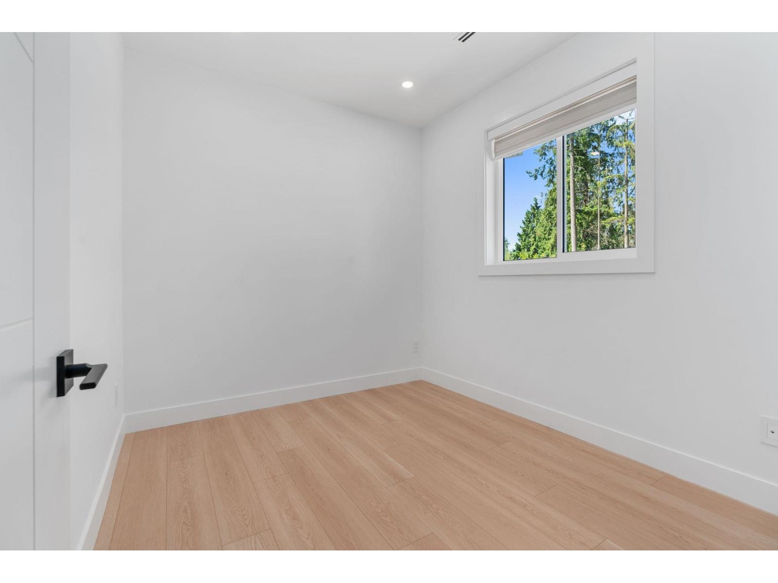 11480 92 Avenue Property Photo 18