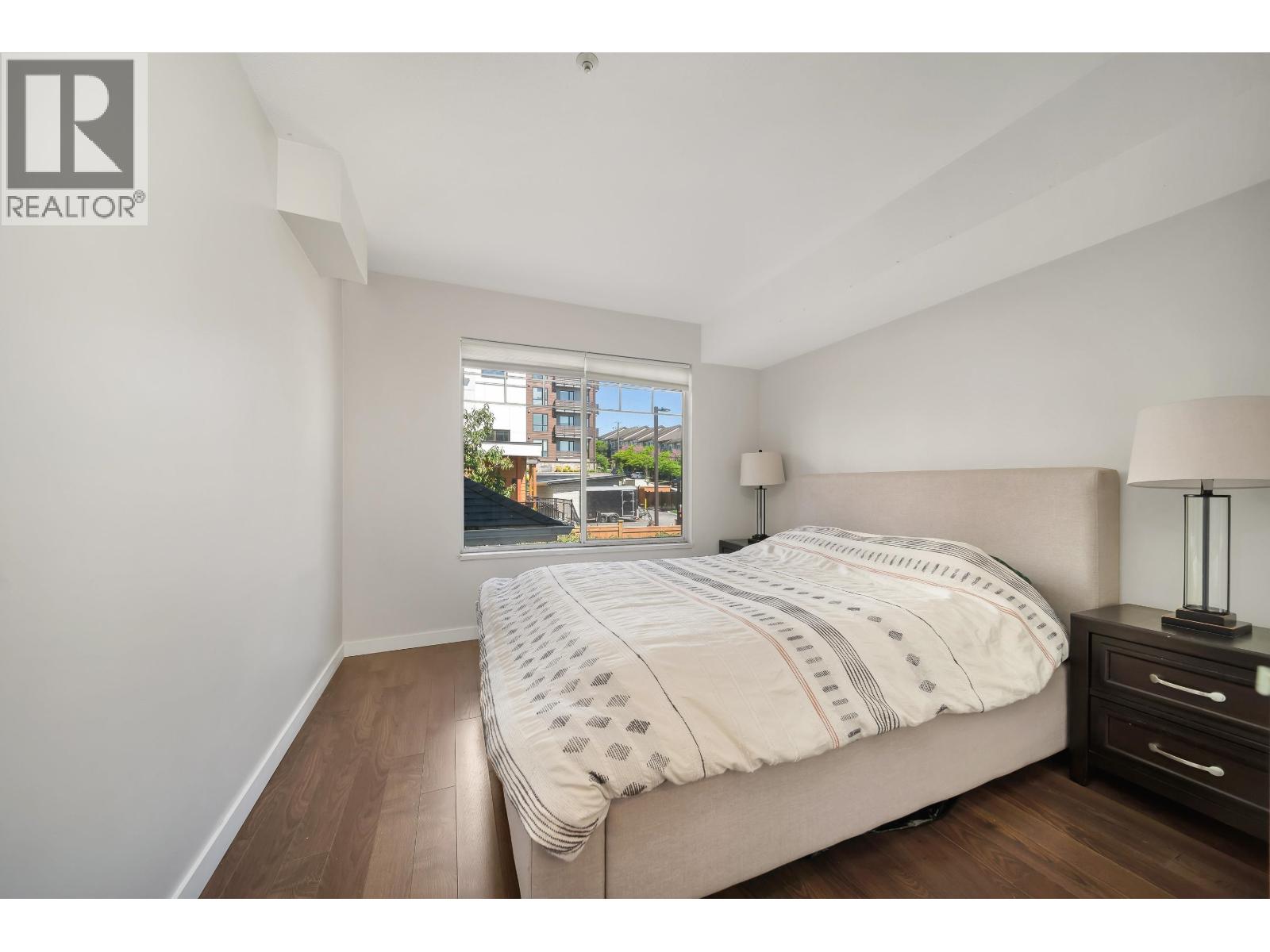 204 11671 Fraser Street Property Photo 10