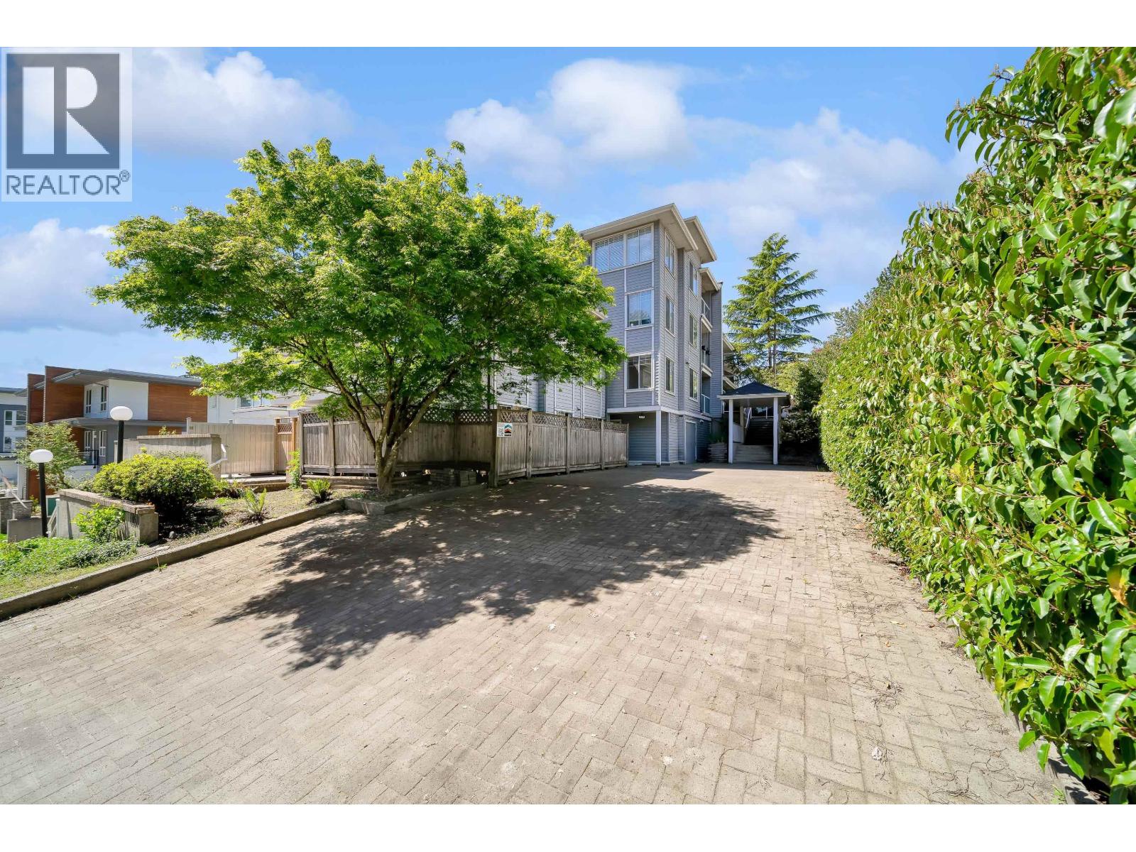 204 11671 Fraser Street Property Photo 17