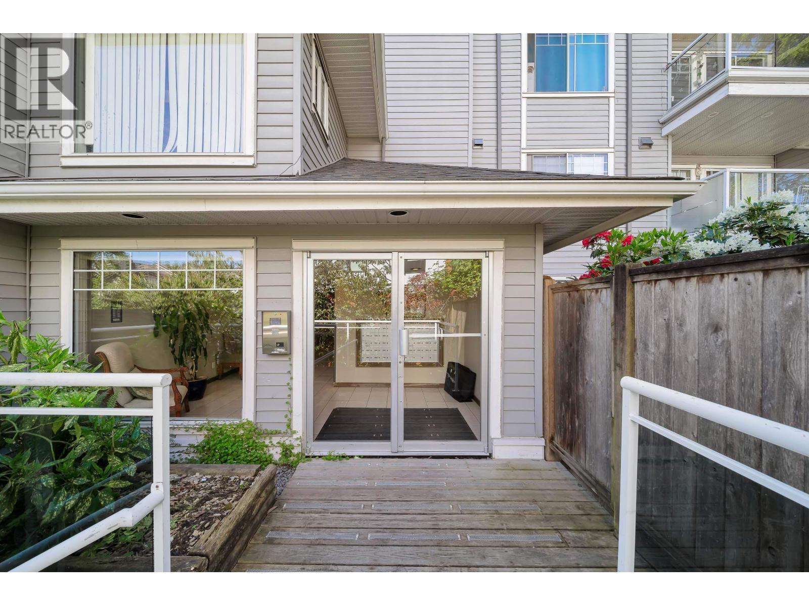204 11671 Fraser Street Property Photo 19