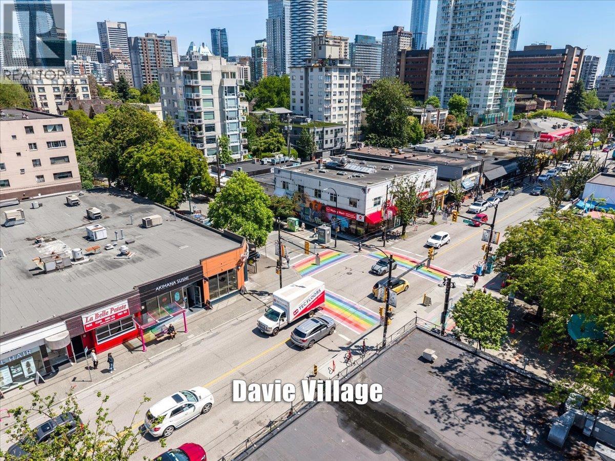 1105 1250 Burnaby Street Property Photo 12