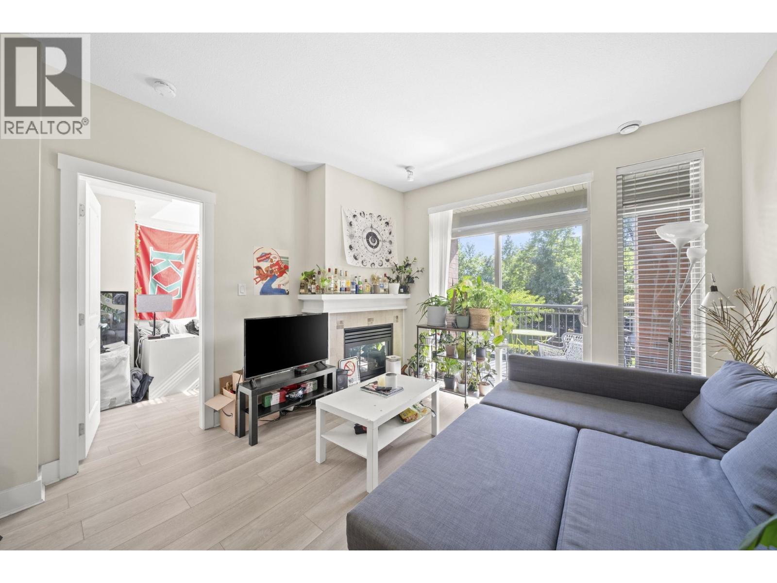 218 2280 Wesbrook Mall Property Photo 16