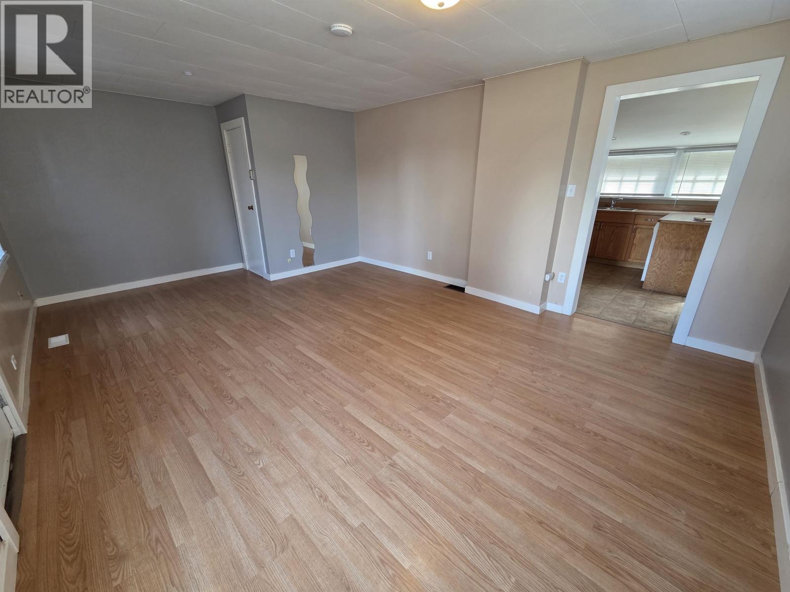 2506 Pear Street Property Photo 6