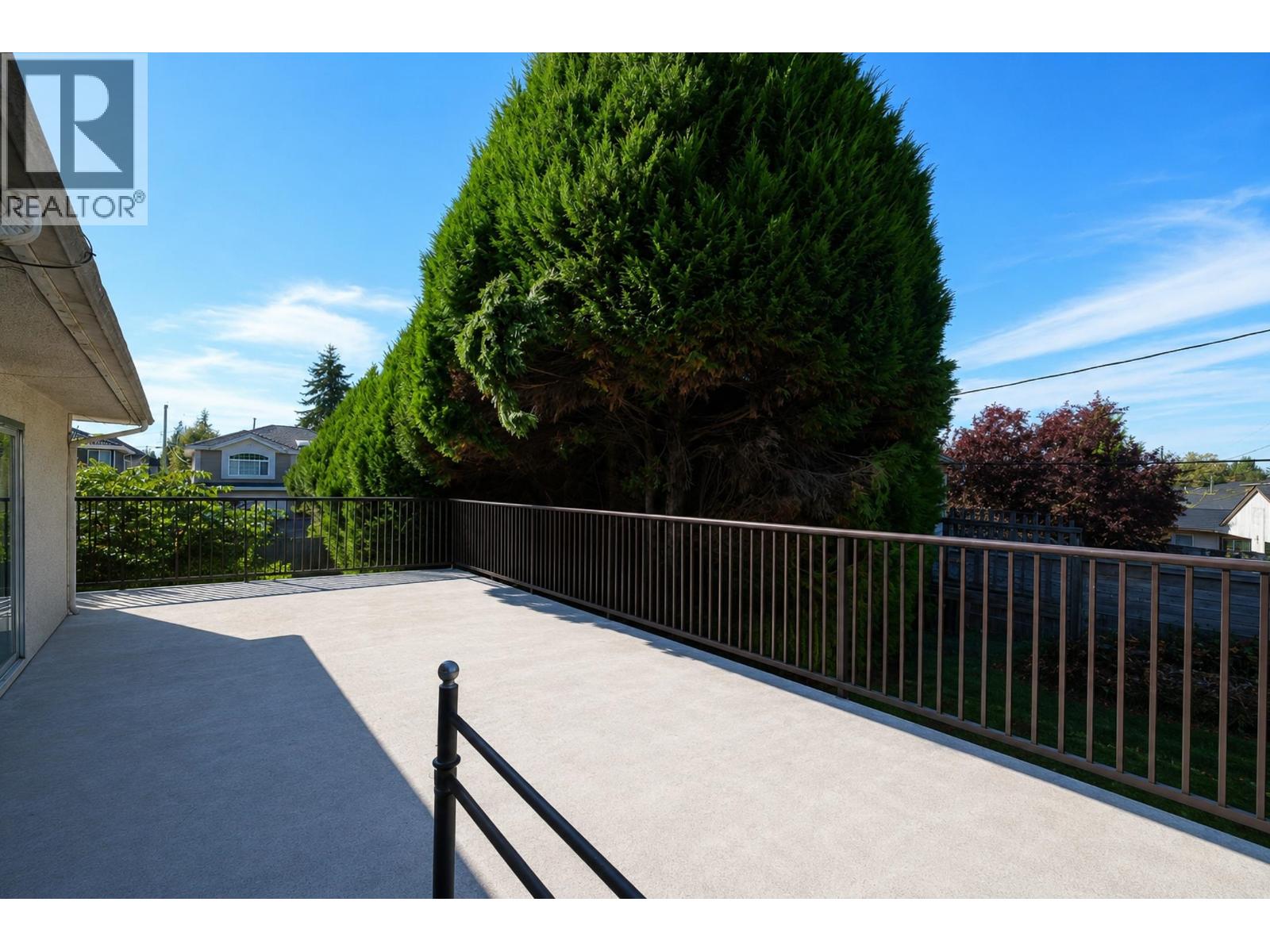 10671 Aintree Crescent Property Photo 17