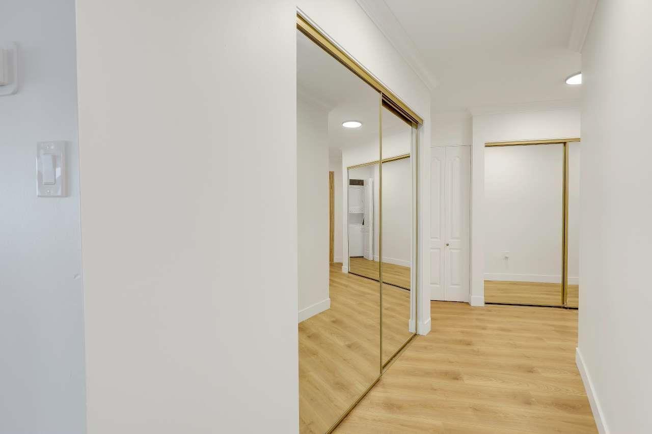 309 15111 Russell Avenue Property Photo 23