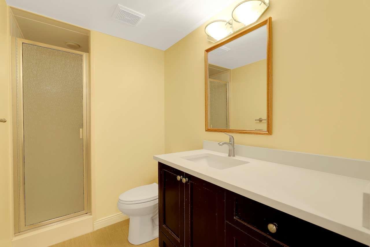 309 15111 Russell Avenue Property Photo 25