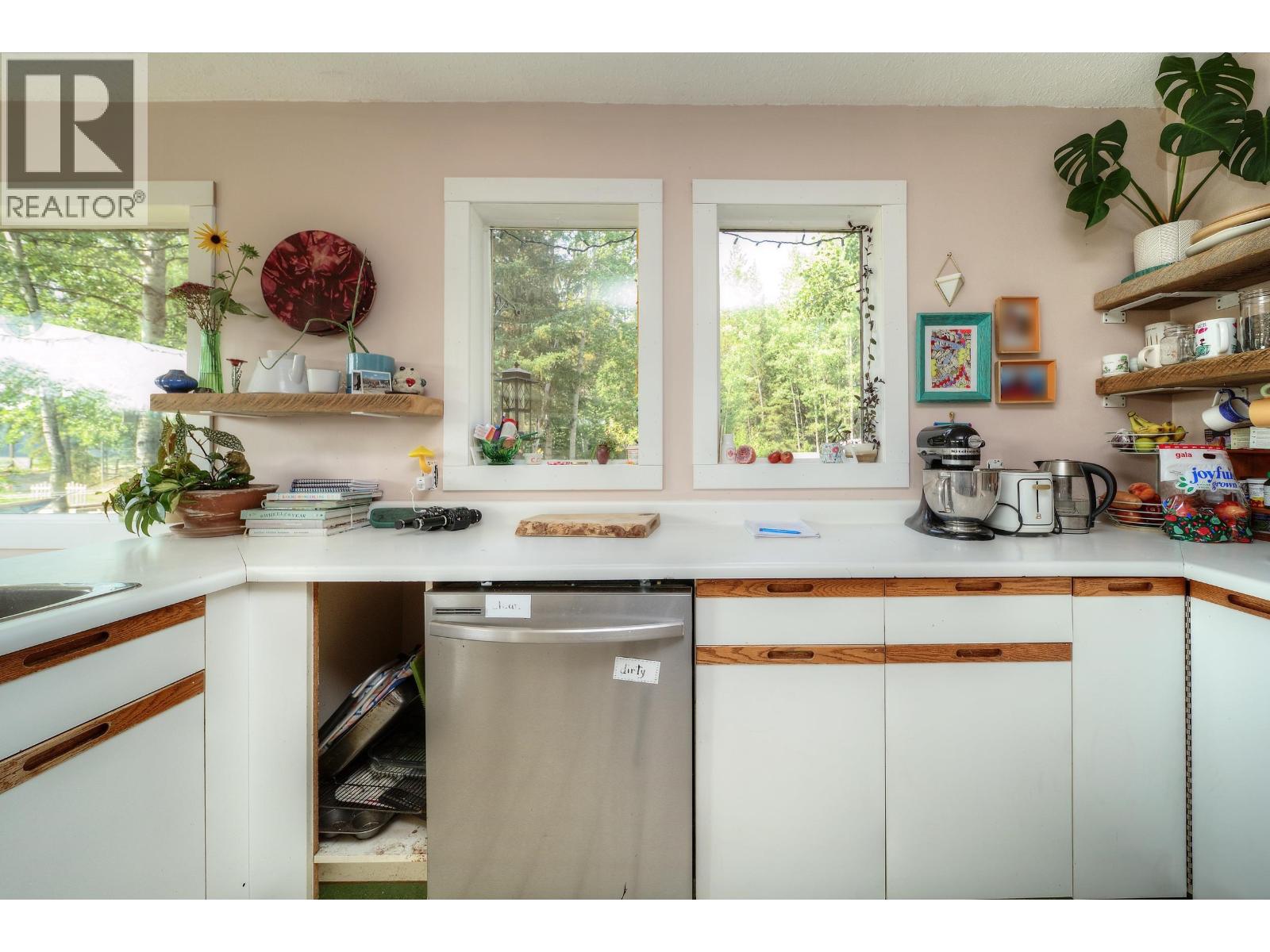 2211 Doyle Road Property Photo 11