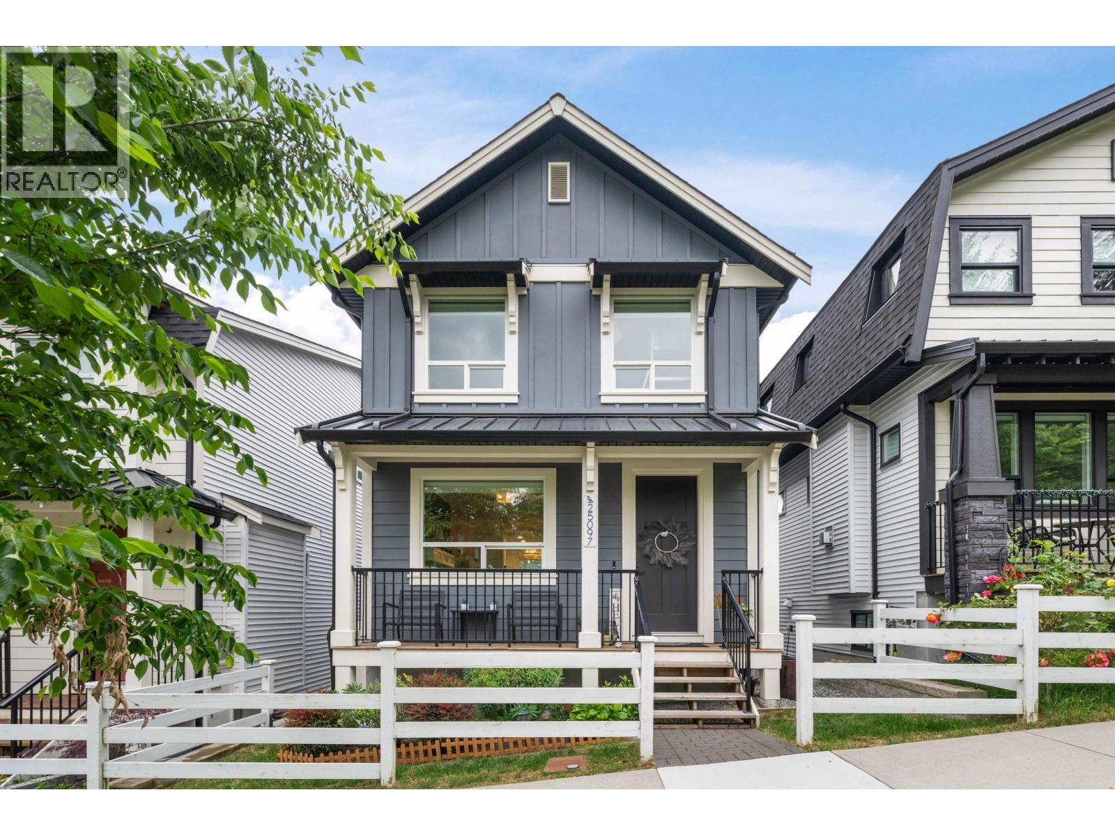 25097 112 Avenue Property Photo 1