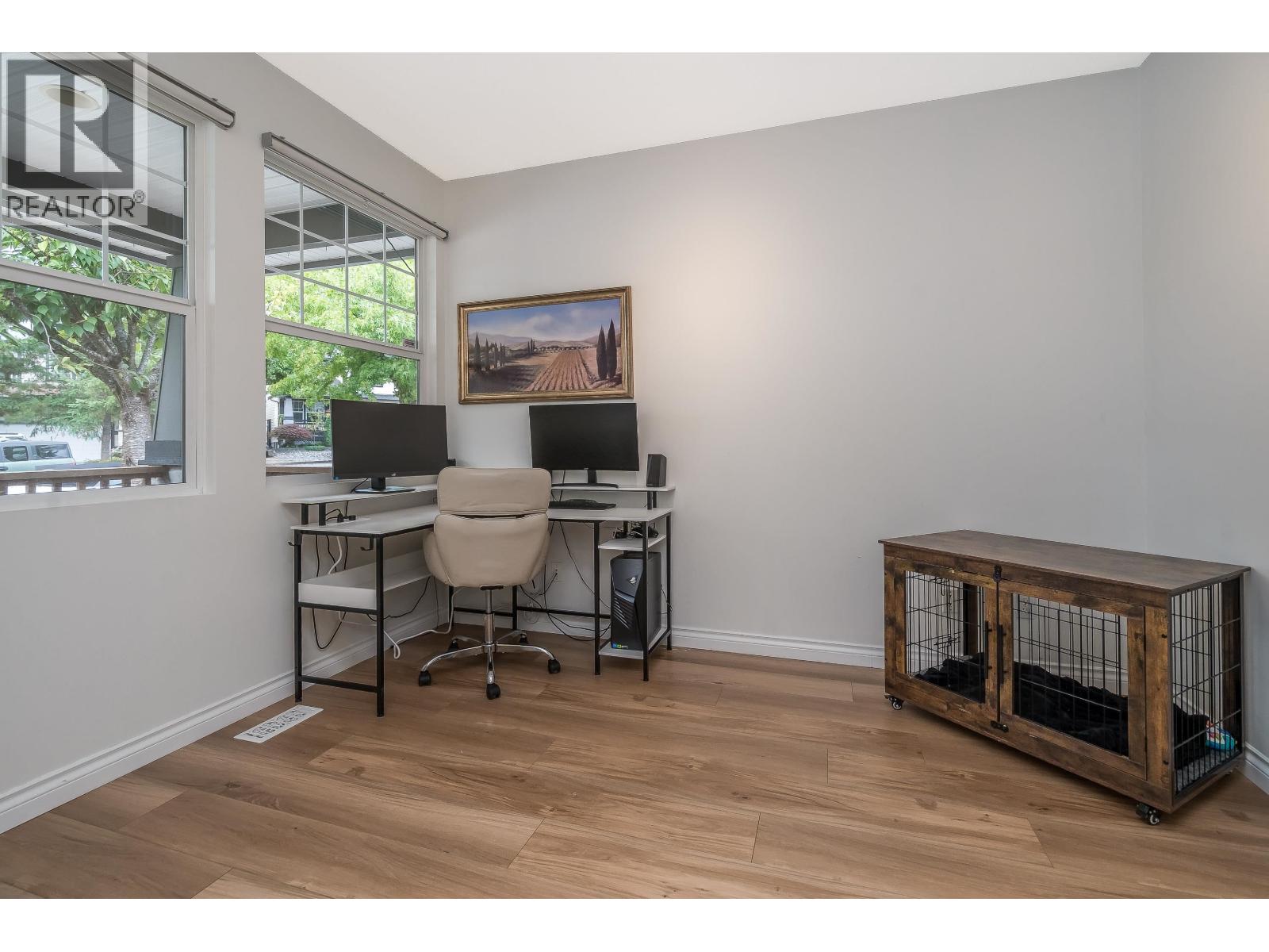 24128 Hill Avenue Property Photo 6
