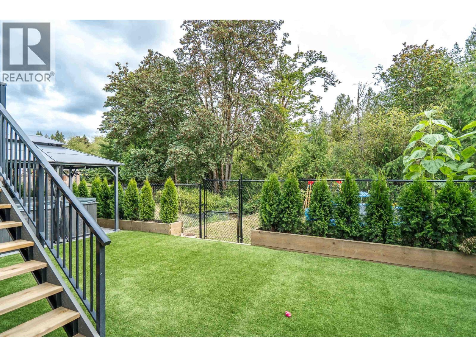 24128 Hill Avenue Property Photo 35