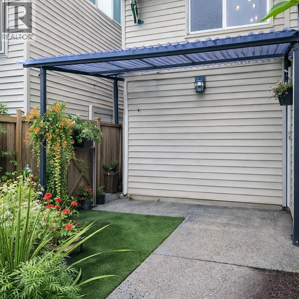 24128 Hill Avenue Property Photo 37