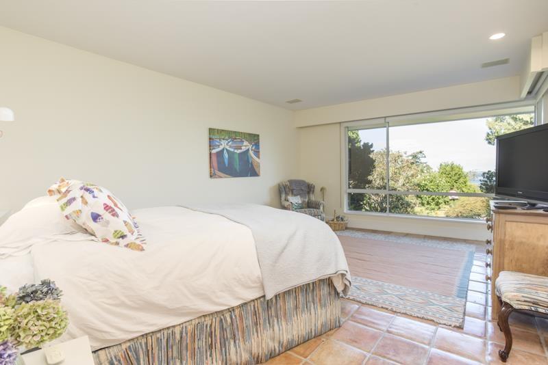 2547 Crescent Drive Property Photo 19