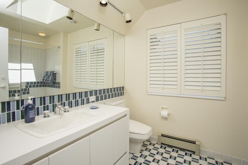 2547 Crescent Drive Property Photo 28