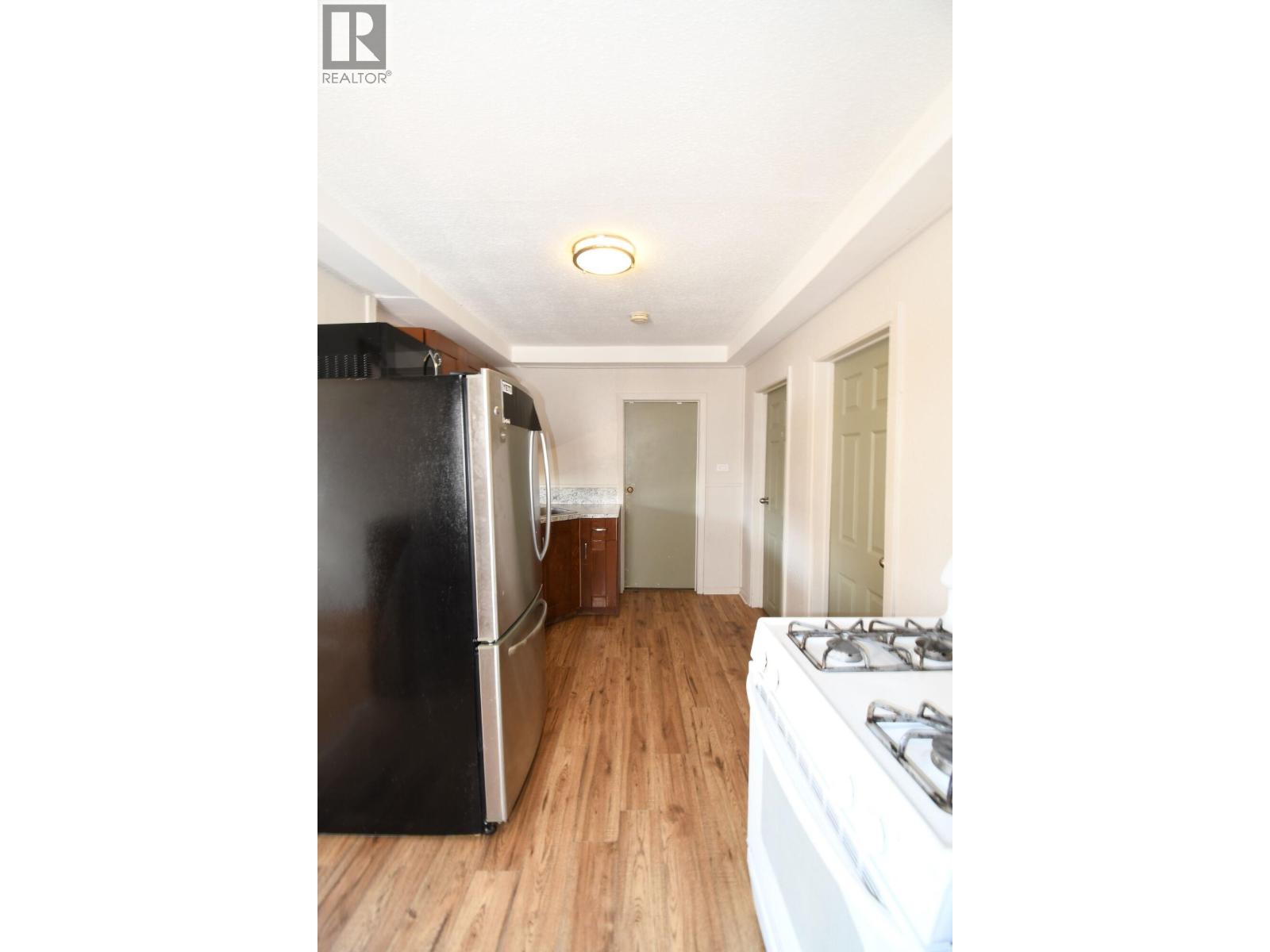 1857-1863 Juniper Street Property Photo 7