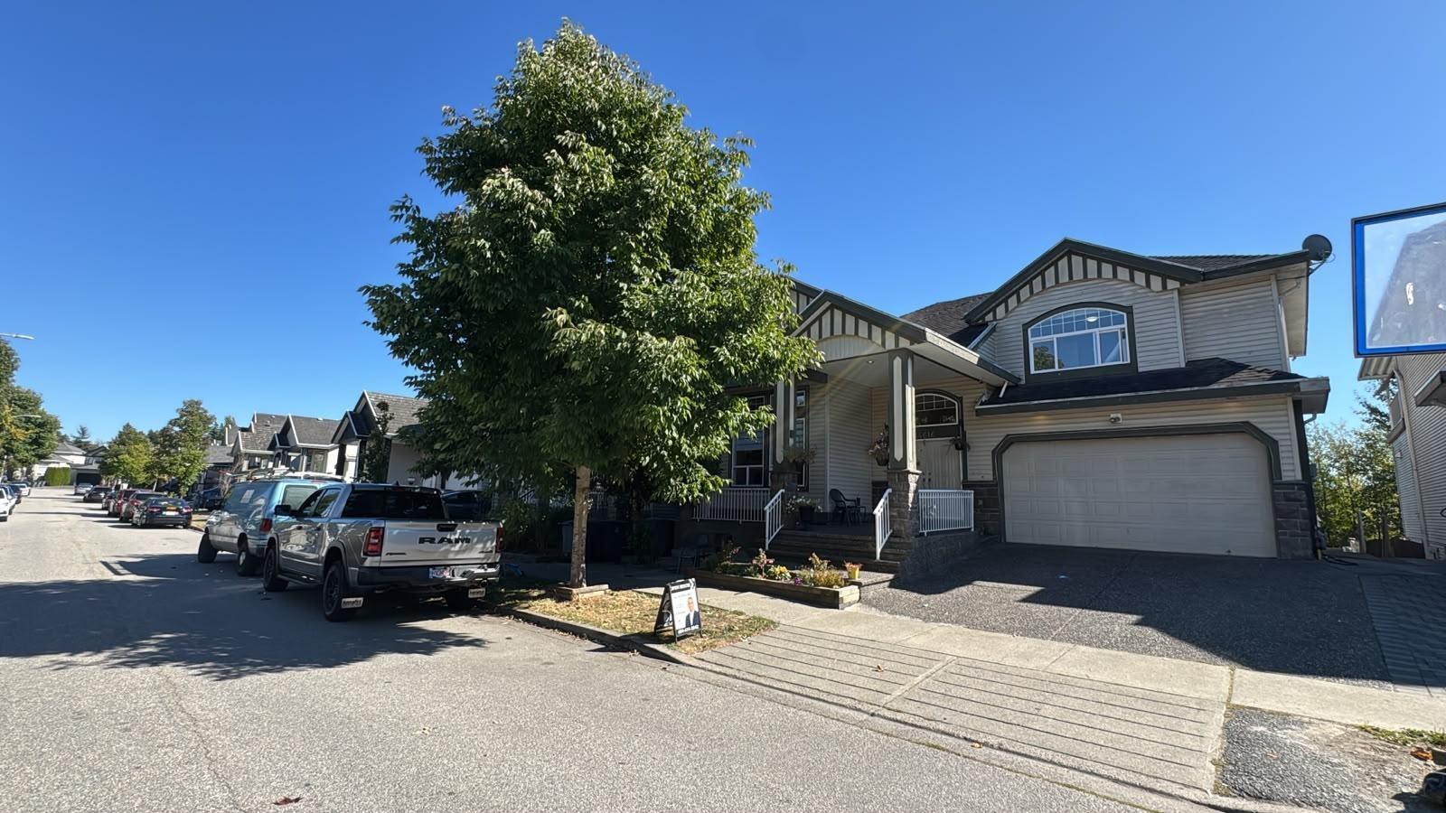 14616 67A AVENUE Property Image