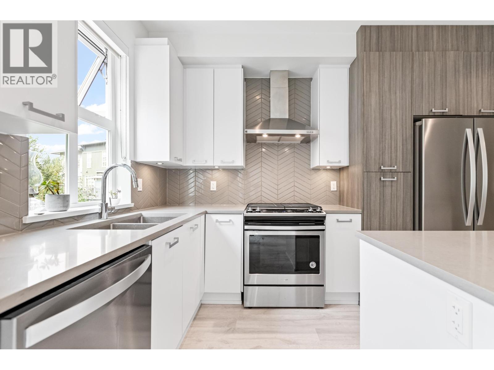 74 24076 112 Avenue Property Photo 9