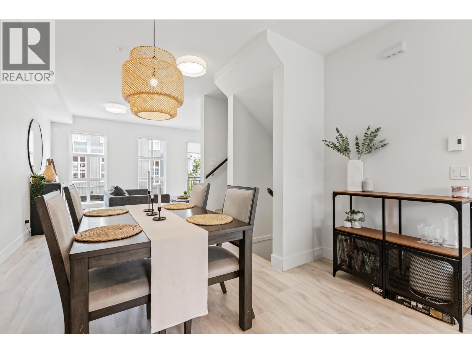 74 24076 112 Avenue Property Photo 15