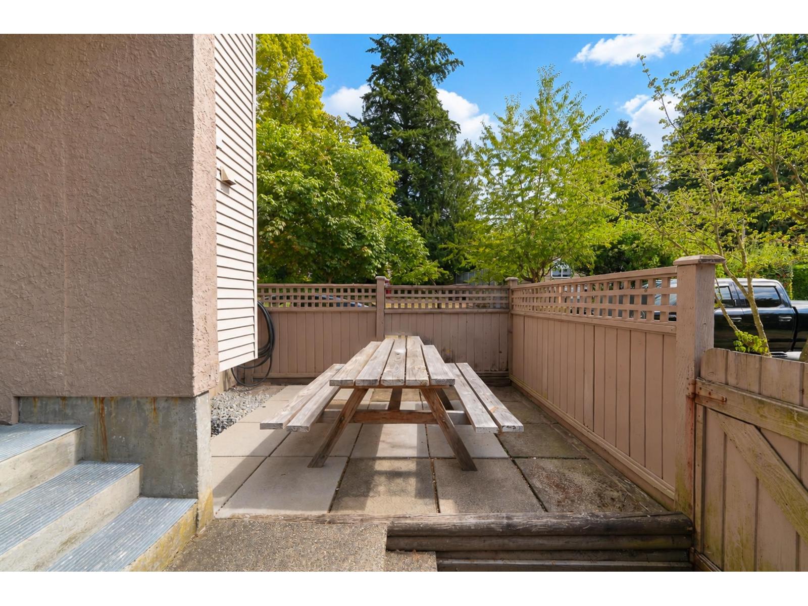 36 13795 102 Avenue Property Photo 4