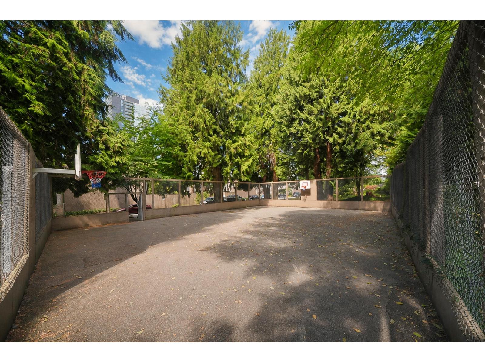 36 13795 102 Avenue Property Photo 7