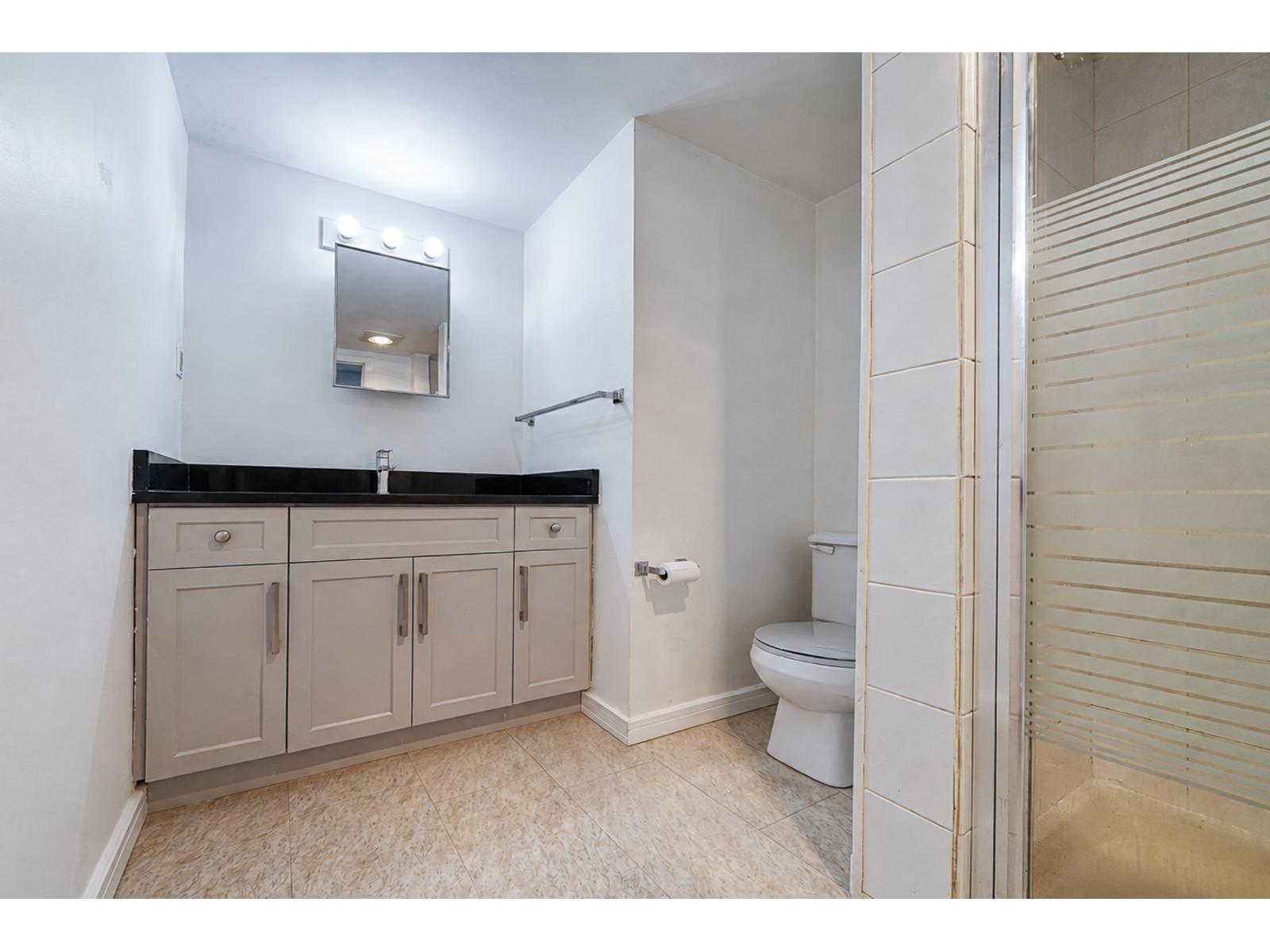 36 13795 102 Avenue Property Photo 38
