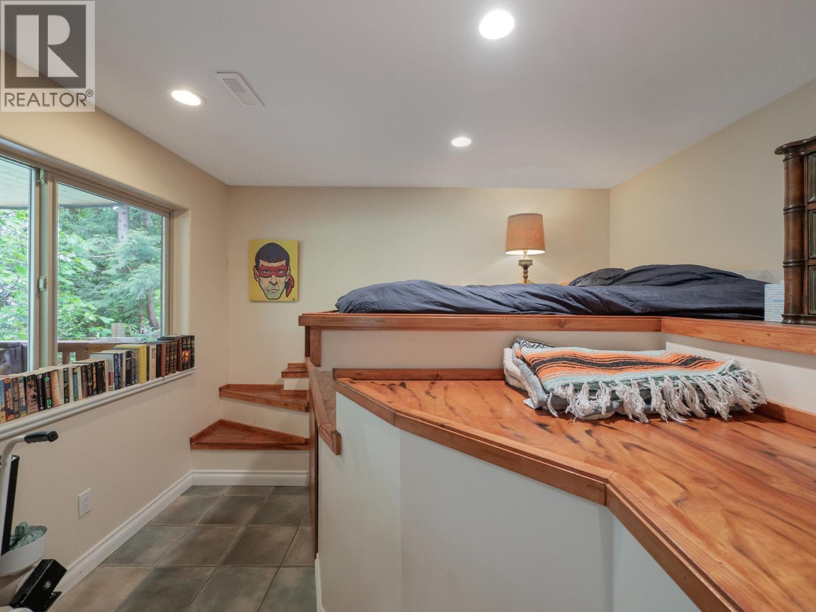 5836 Marine Way Property Photo 23