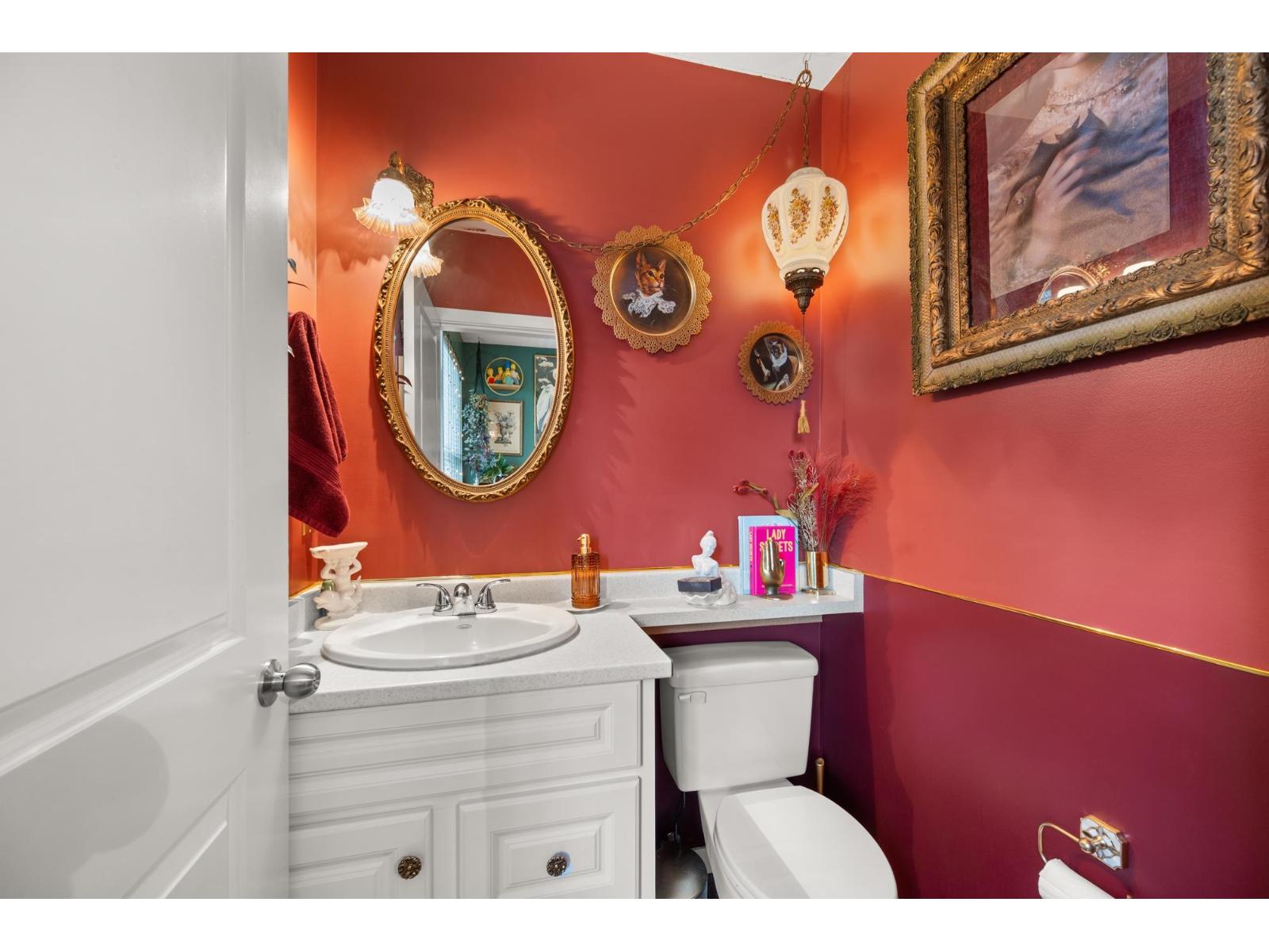 37 20460 66 Avenue Property Photo 22