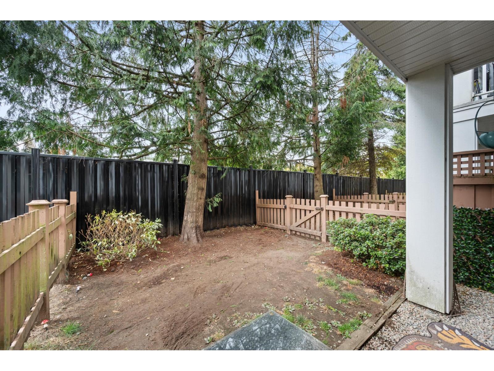 37 20460 66 Avenue Property Photo 27