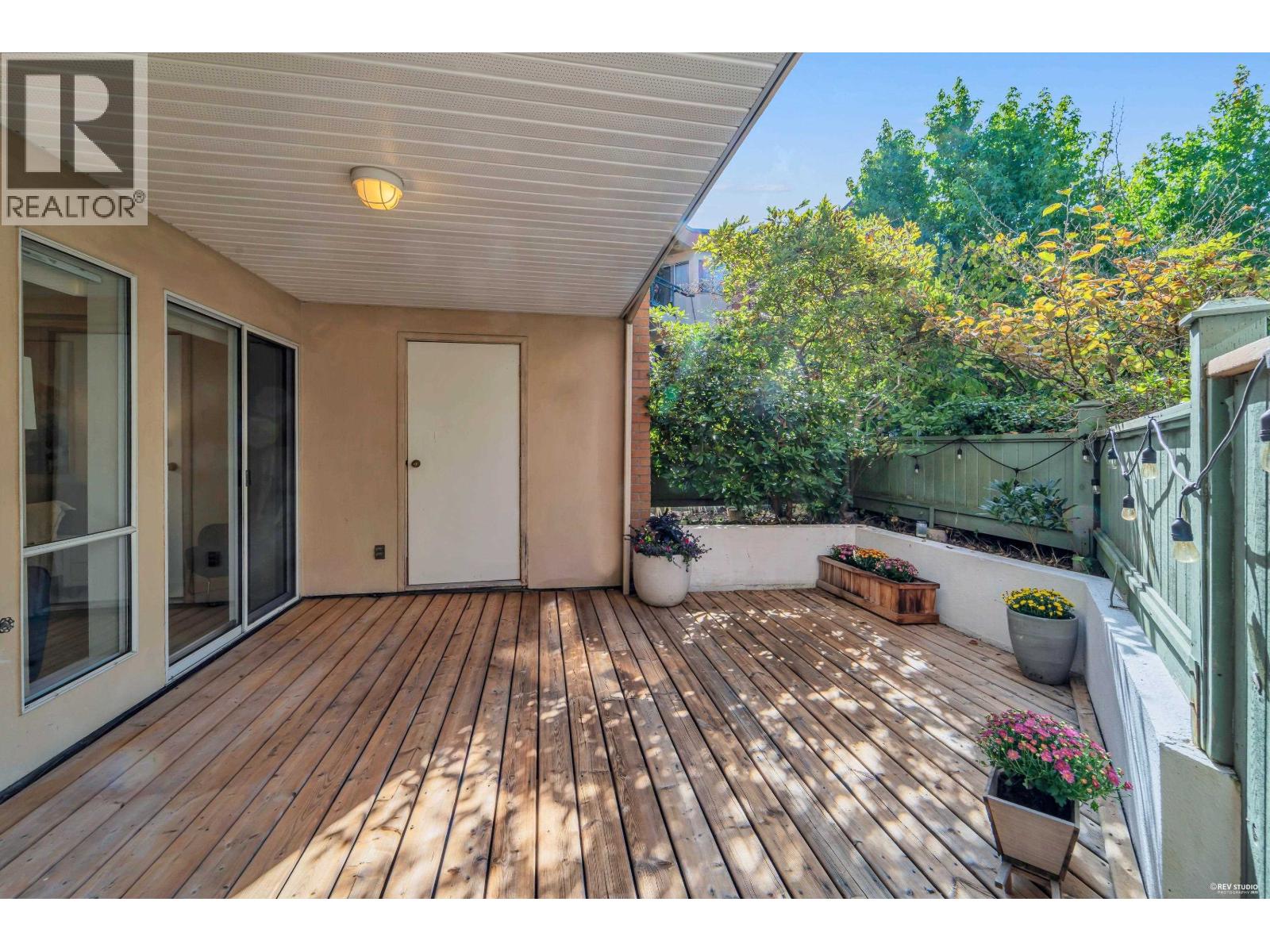 151 8600 Lansdowne Road Property Photo 1