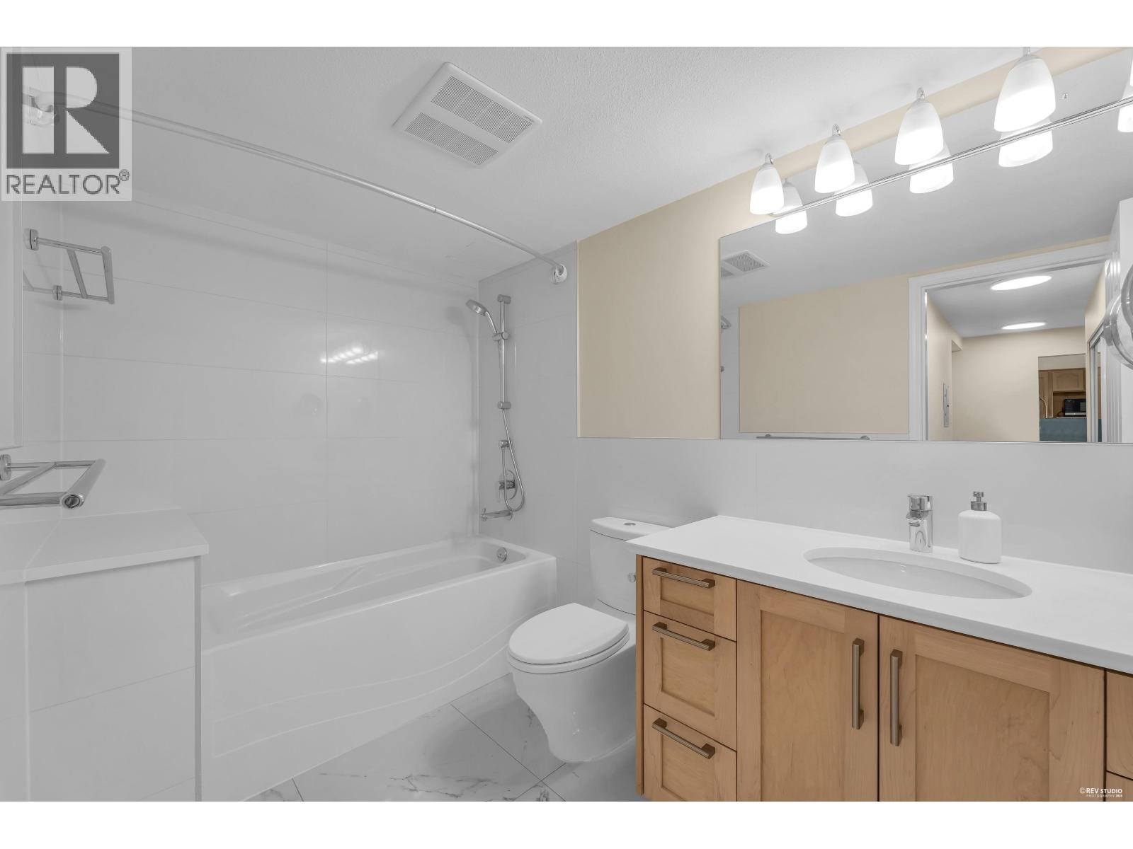 151 8600 Lansdowne Road Property Photo 13