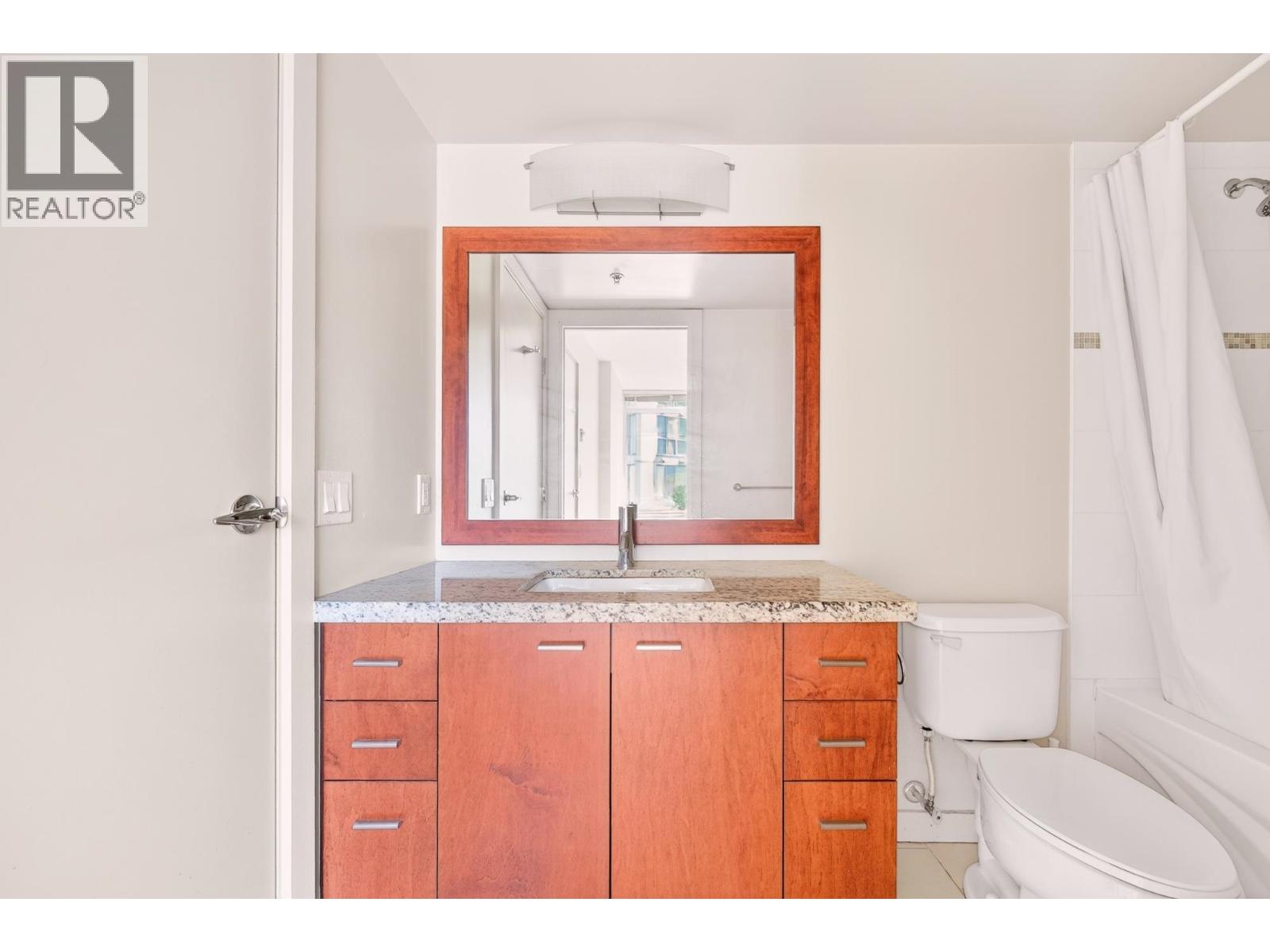 606 8280 Lansdowne Road Property Photo 15