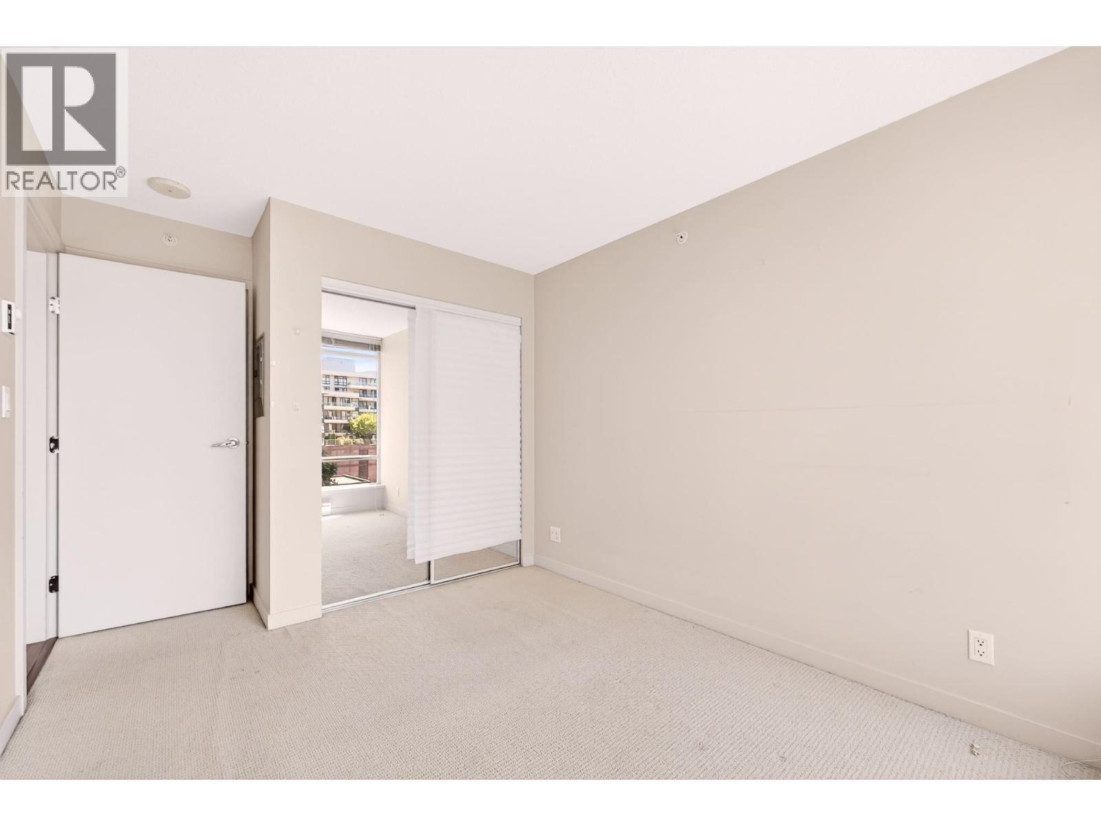 606 8280 Lansdowne Road Property Photo 19