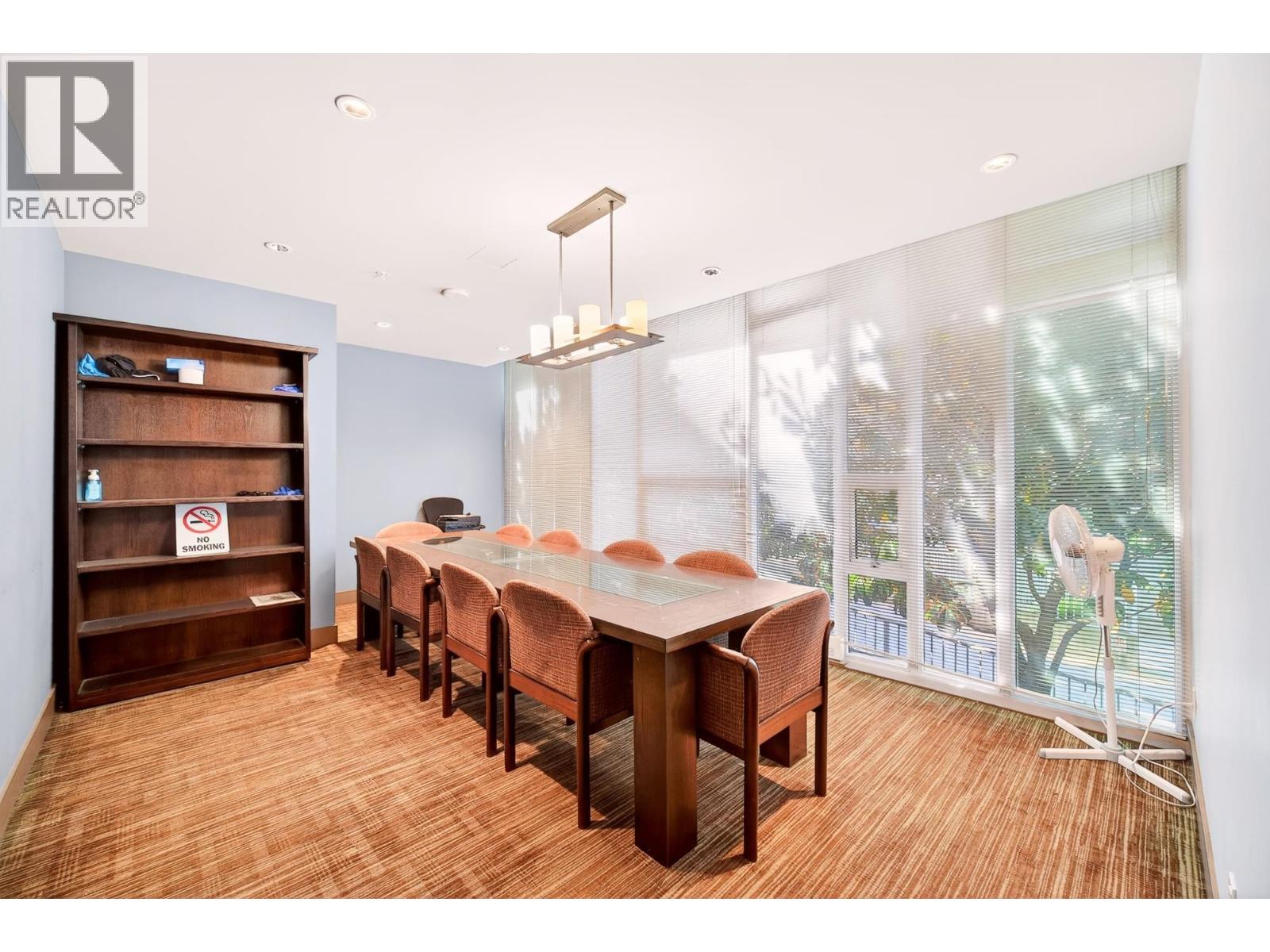 606 8280 Lansdowne Road Property Photo 31