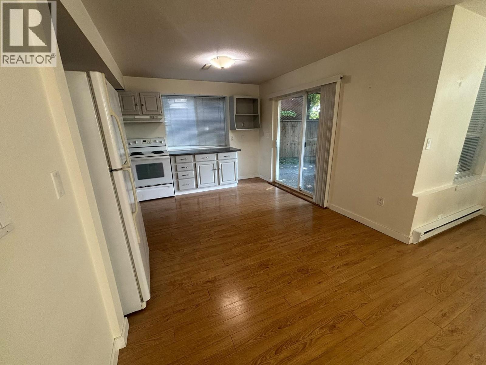 10442 Tamarack Crescent Property Photo 31