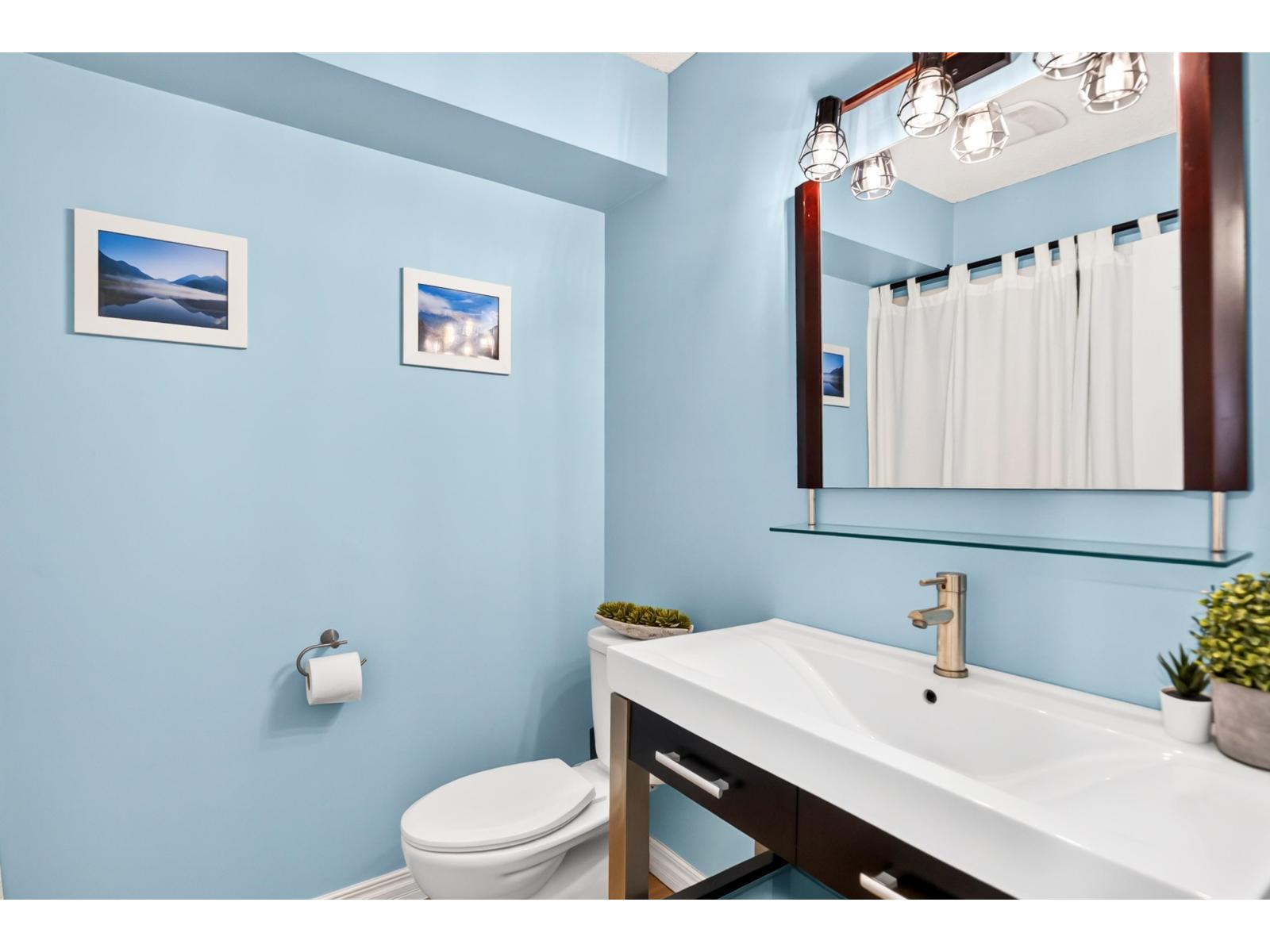 11 9045 Walnut Grove Drive Property Photo 18