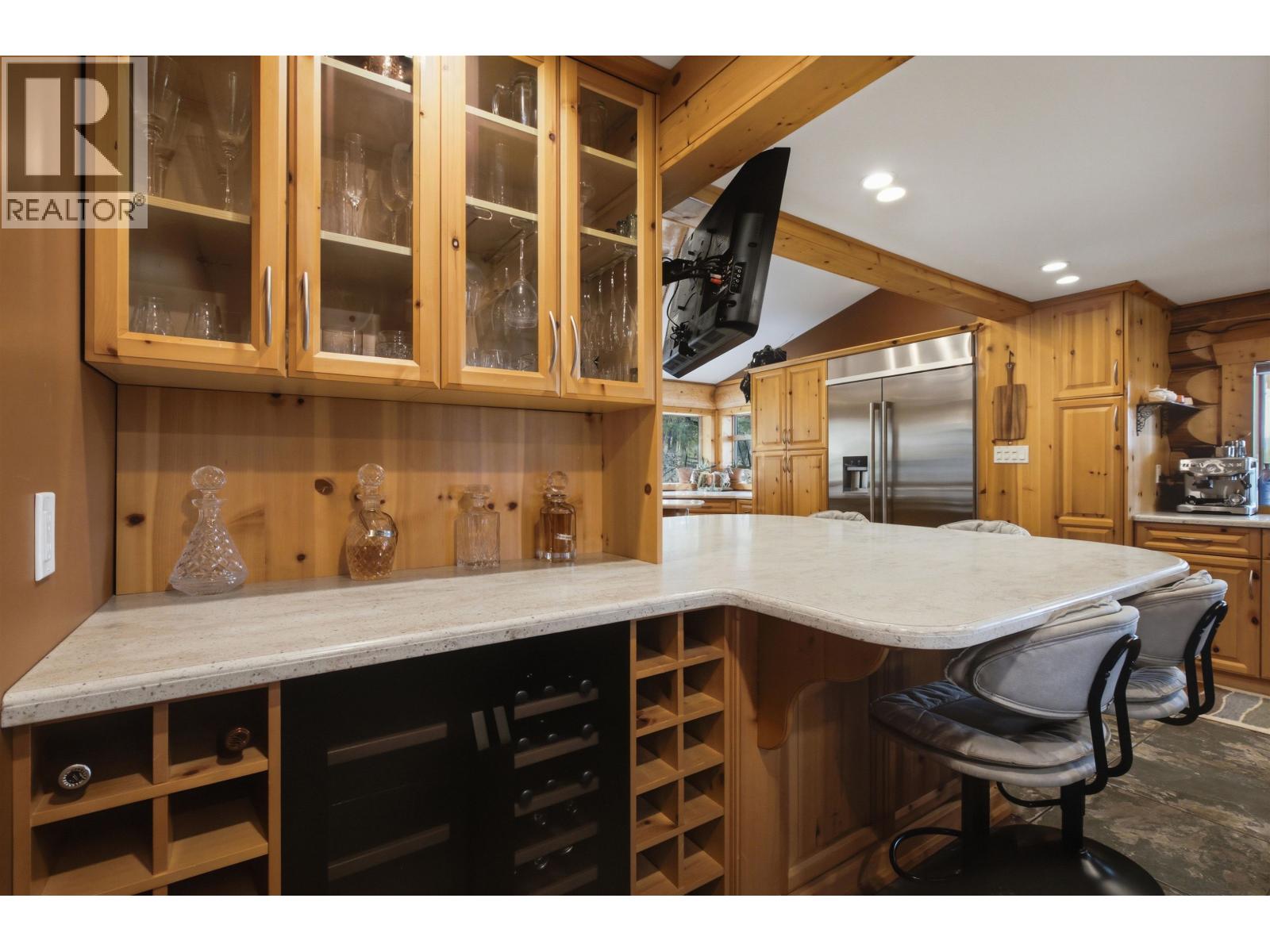 2635 Basaraba Road Property Photo 13