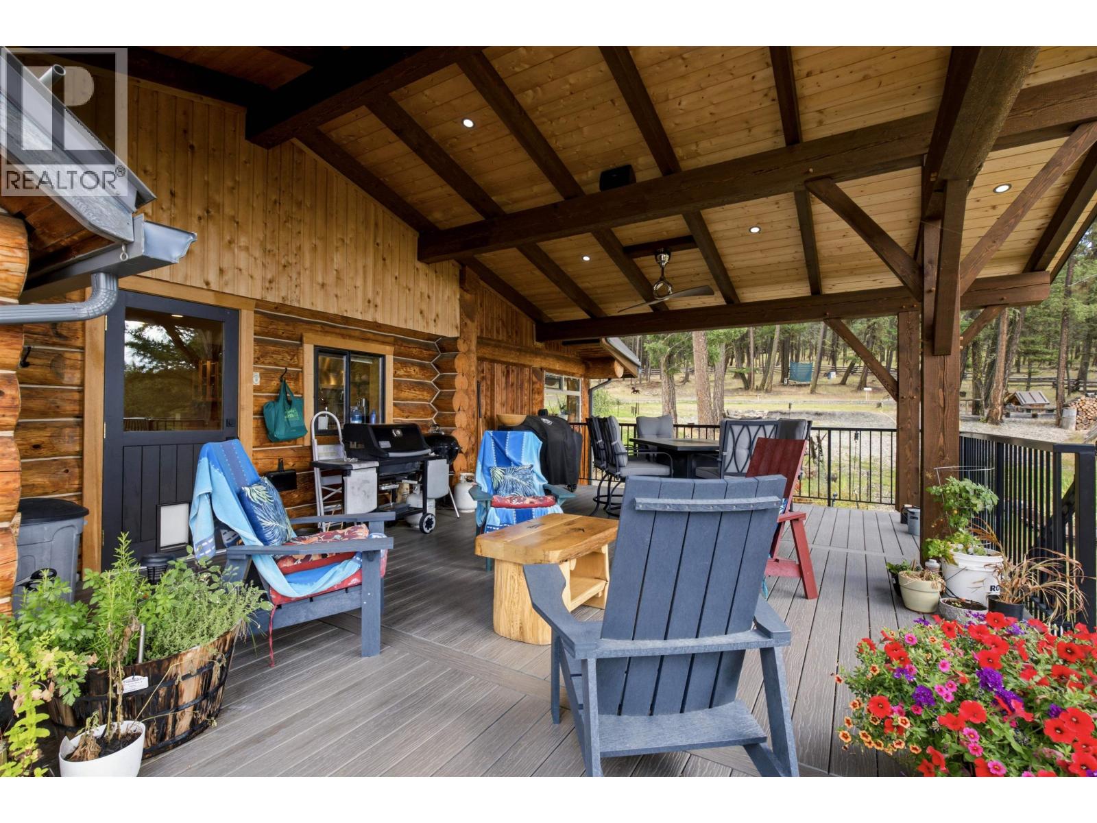 2635 Basaraba Road Property Photo 32