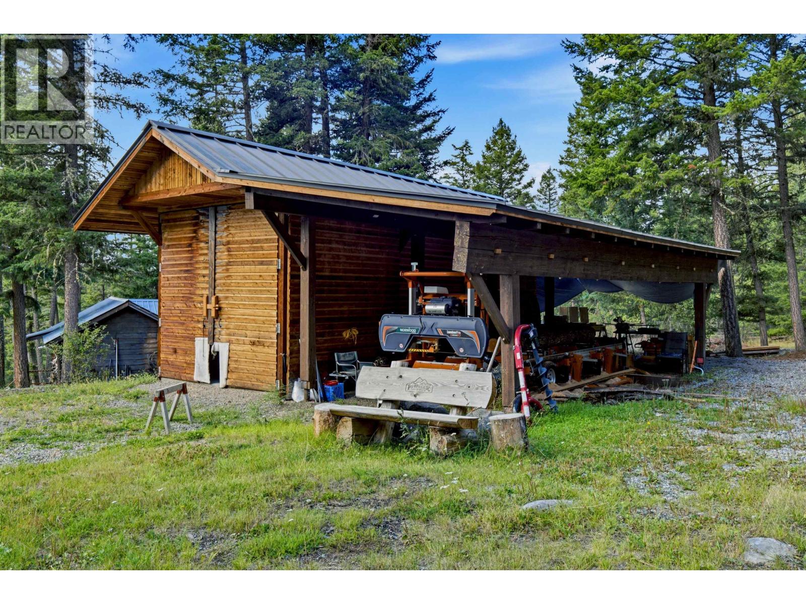 2635 Basaraba Road Property Photo 35
