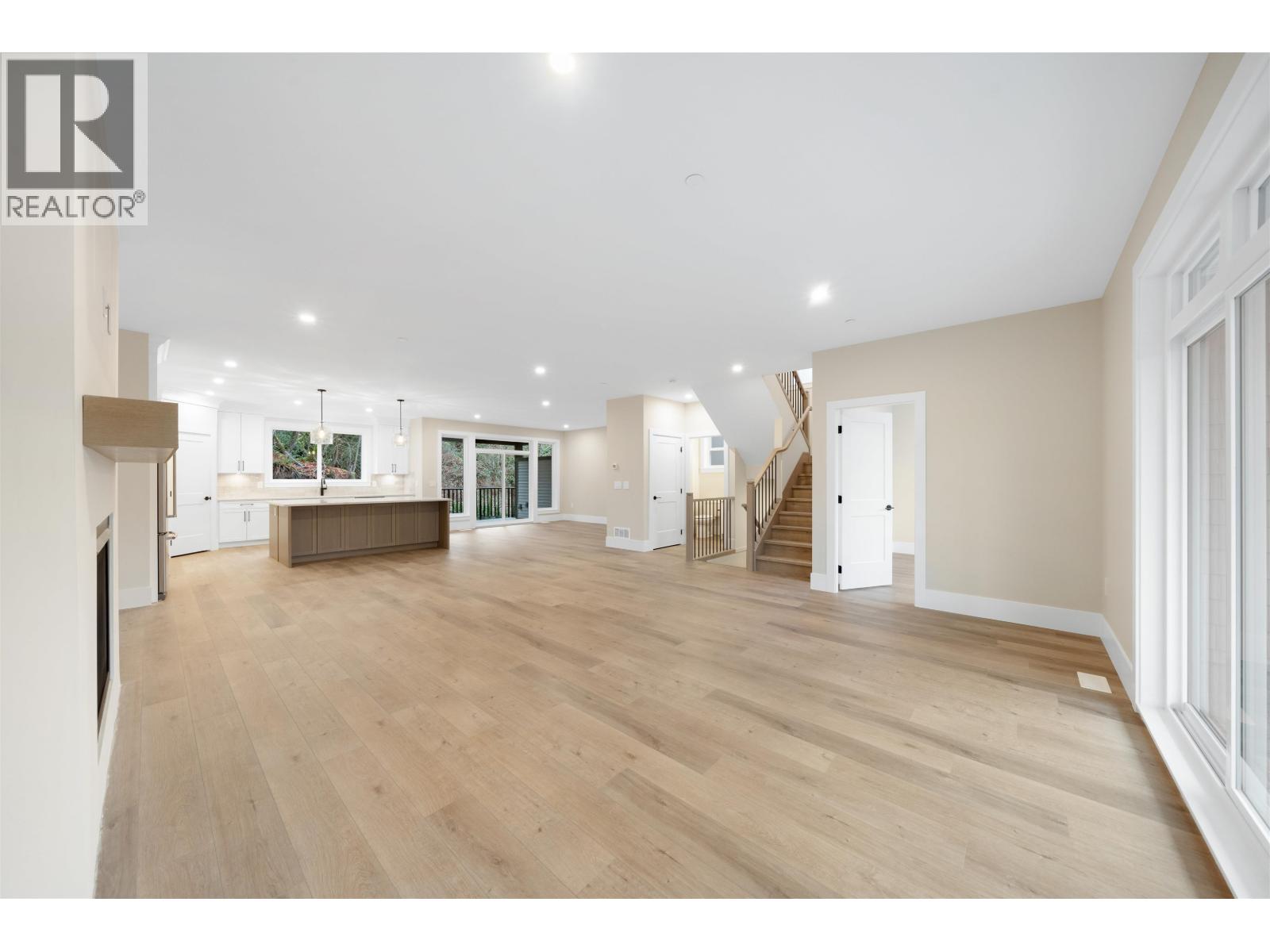 13586 Foreman Drive Property Photo 10