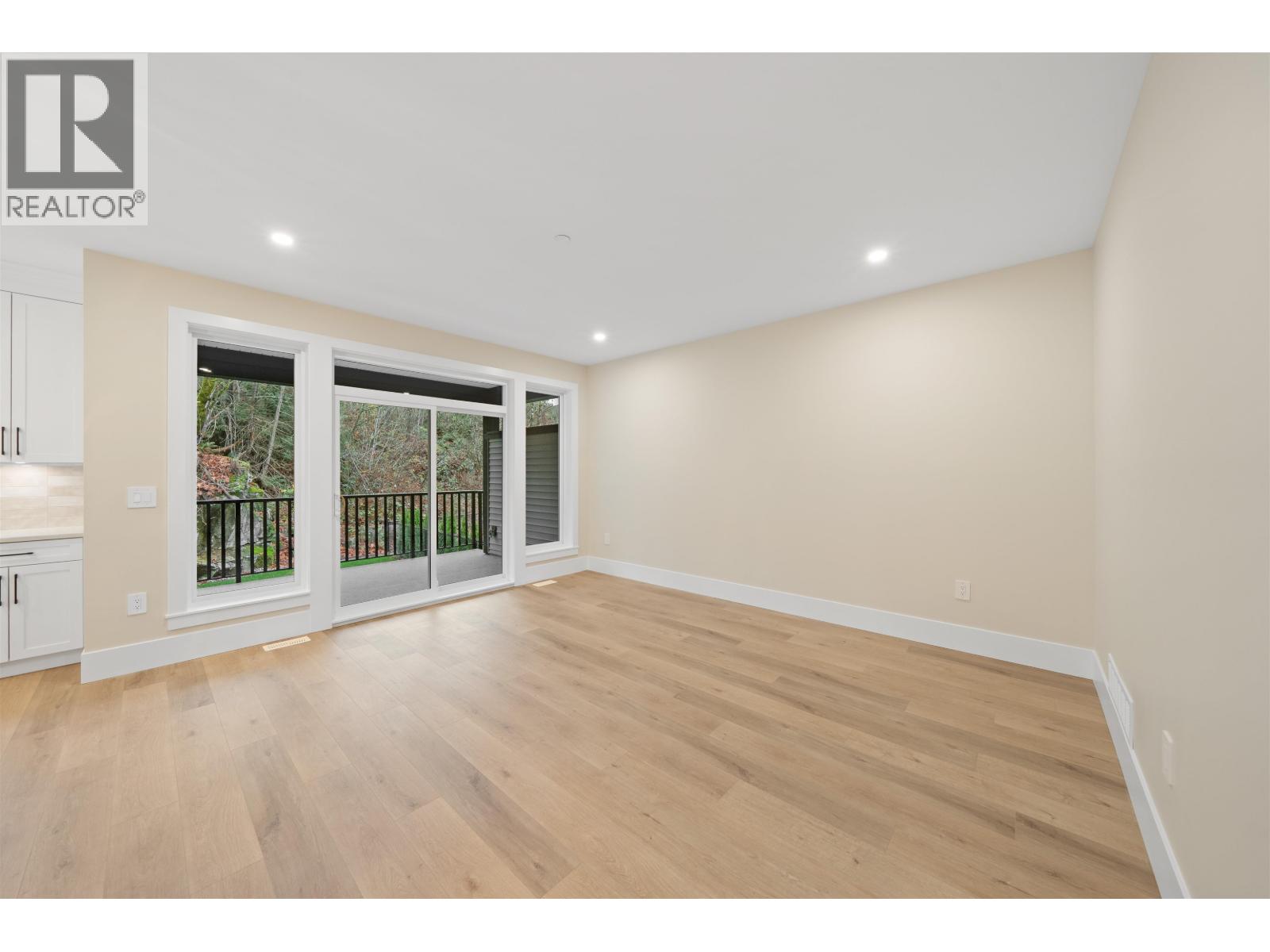 13586 Foreman Drive Property Photo 16